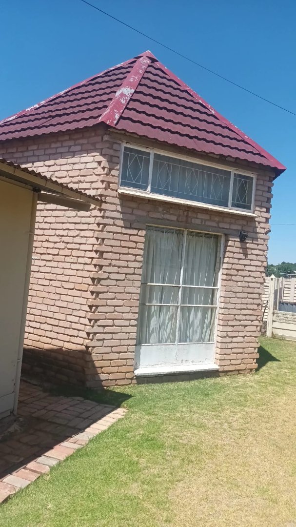 4 Bedroom Property for Sale in Hennenman Free State